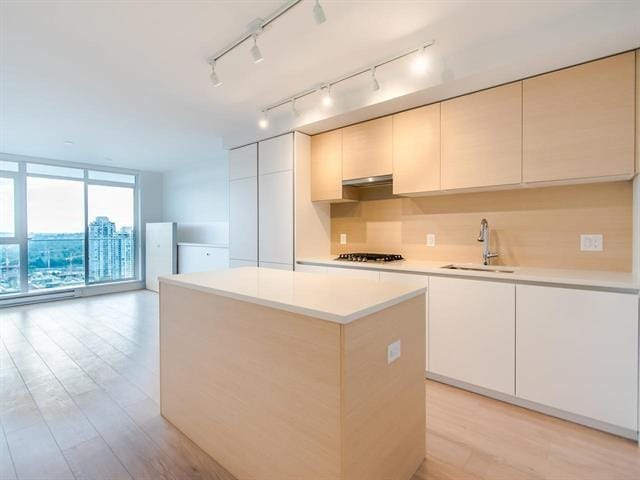 Apartment for sale in Coquitlam, Coquitlam, 2003 652 Whiting Way, 263194664 | Realtylink.org