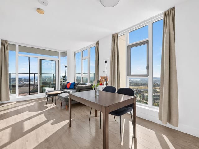Apartment for sale in Burnaby, Burnaby East, 2807 7388 Kingsway, 263194703 | Realtylink.org