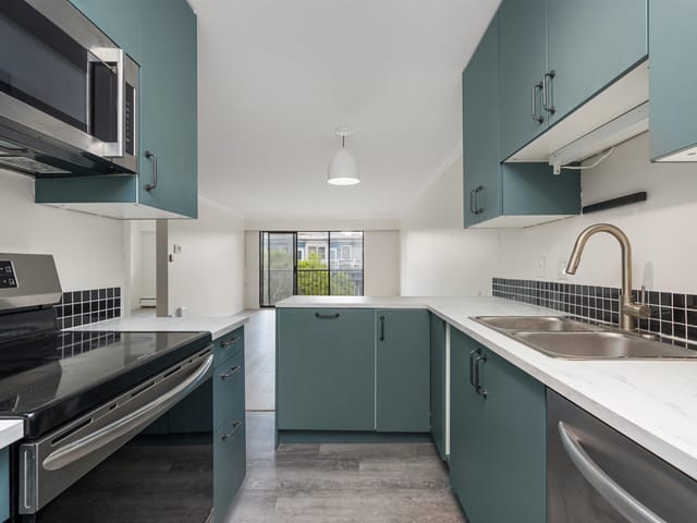Apartment for sale in North Vancouver, North Vancouver, 204 127 E 4th Street, 263194818 | Realtylink.org