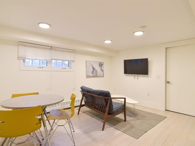Apartment for rent in Vancouver, Vancouver West, 002 1425 Haro Street, 263194881 | Realtylink.org