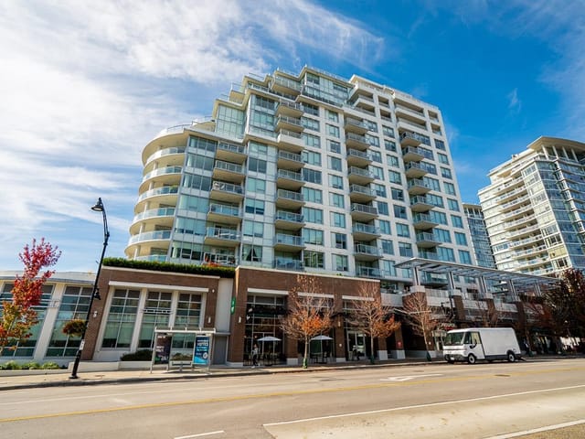 Apartment for sale in White Rock, South Surrey White Rock, 901 1441 Johnston Road, 263194920 | Realtylink.org