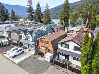 House for sale in Cultus Lake, Cultus Lake & Area, 216 First Avenue, 263195016 | Realtylink.org