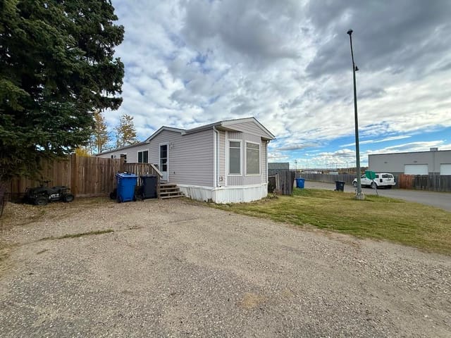 Manufactured Home for sale in Fort St. John, Fort St. John, 23 8420 Alaska Road, 263195195 | Realtylink.org