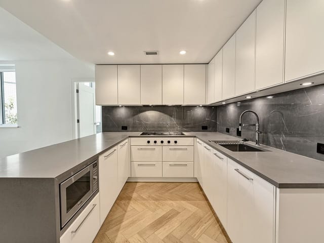 Apartment for sale in Vancouver, Vancouver West, 203 4685 Cambie Street, 263195236 | Realtylink.org