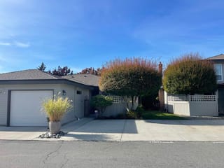 Townhouse for sale in Surrey, South Surrey White Rock, 2 14217 18a Avenue, 263195567 | Realtylink.org