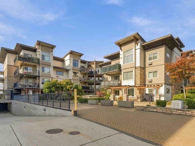 Apartment for sale in Maple Ridge, Maple Ridge, 216 11935 Burnett Street, 263195699 | Realtylink.org