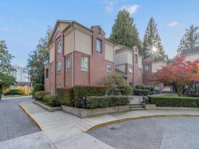 Townhouse for sale in Burnaby, Burnaby South, 5 7077 Beresford Street, 263195744 | Realtylink.org
