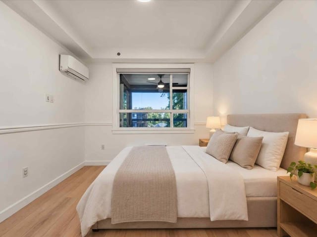 Apartment for sale in Surrey, South Surrey White Rock, 408 14588 McDougall Drive, 263195912 | Realtylink.org