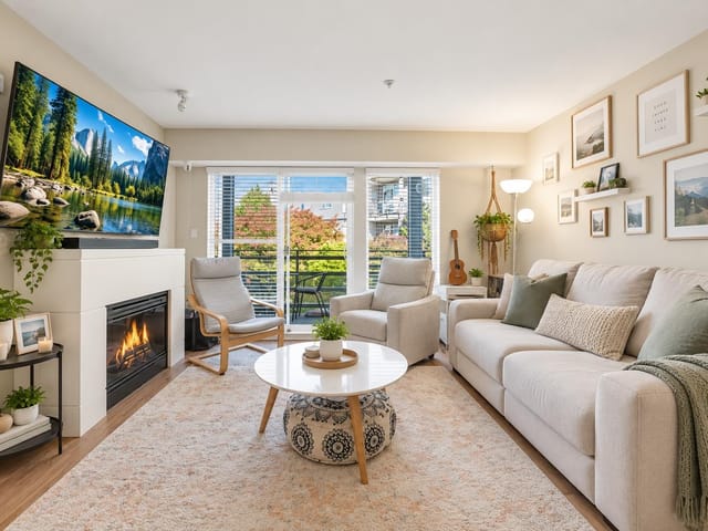 Apartment for sale in Surrey, South Surrey White Rock, 353 15850 26 Avenue, 263195943 | Realtylink.org