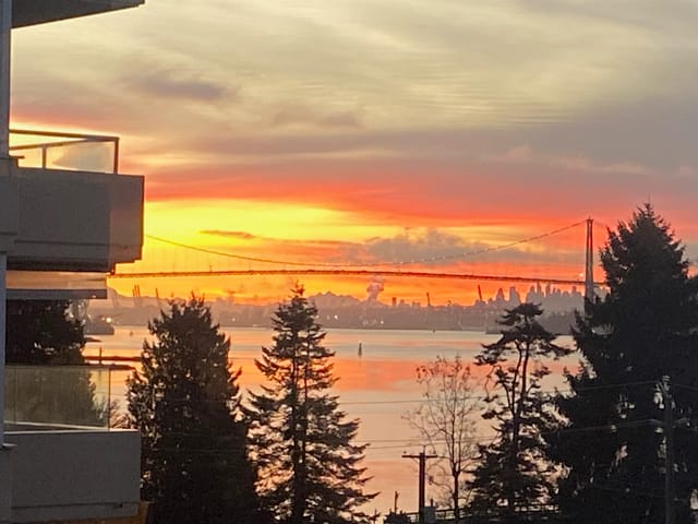 Apartment for sale in West Vancouver, West Vancouver, 403 1845 Bellevue Avenue, 263195988 | Realtylink.org
