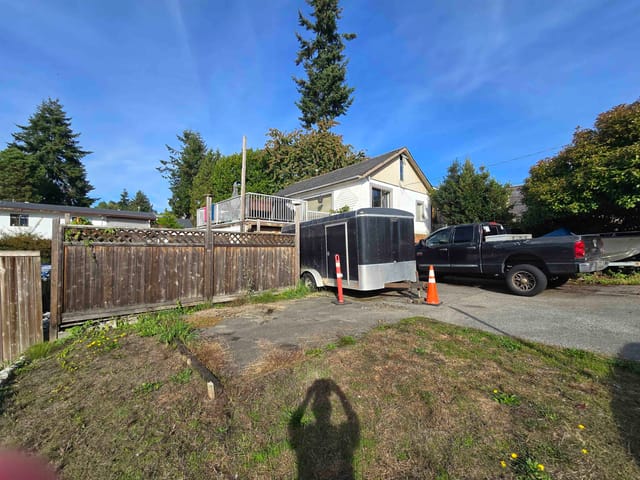House for sale in White Rock, South Surrey White Rock, 15619 Victoria Avenue, 263196070 | Realtylink.org