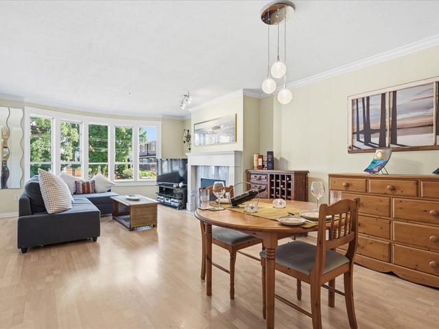 Apartment for sale in Vancouver, Vancouver West, 201 3220 W 4th Avenue, 263196230 | Realtylink.org
