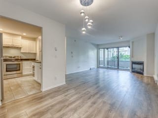 Apartment for rent in Coquitlam, Coquitlam, 210 2915 Glen Drive, 263196274 | Realtylink.org