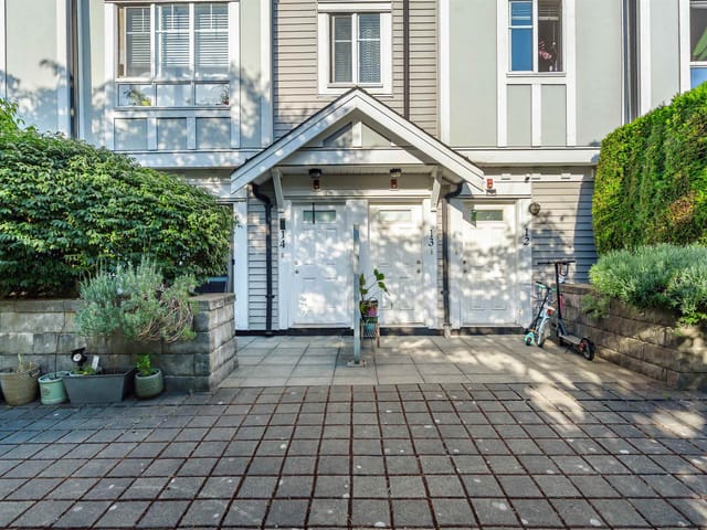 Apartment for sale in Surrey, North Surrey, 14 13239 Old Yale Road, 263196342 | Realtylink.org