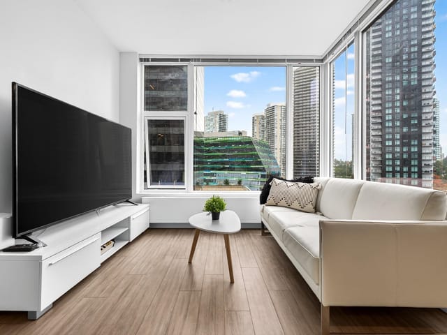 Apartment for sale in Surrey, North Surrey, 809 13615 Fraser Highway, 263196383 | Realtylink.org