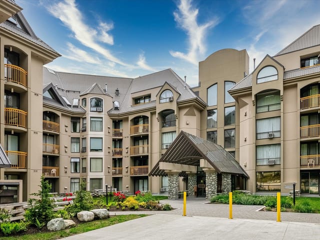 Apartment for sale in Whistler, Whistler, 220 4809 Spearhead Drive, 263196386 | Realtylink.org