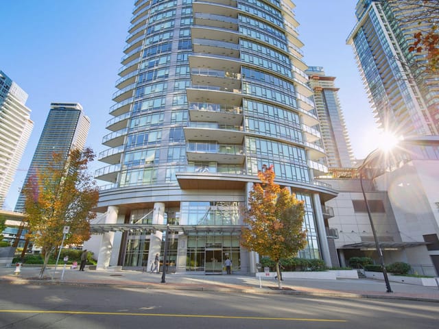 Apartment for sale in Burnaby, Burnaby North, 604 2008 Rosser Avenue, 263196530 | Realtylink.org