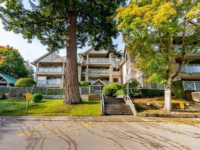 Apartment for sale in Surrey, South Surrey White Rock, 202 15130 29a Avenue, 263196568 | Realtylink.org