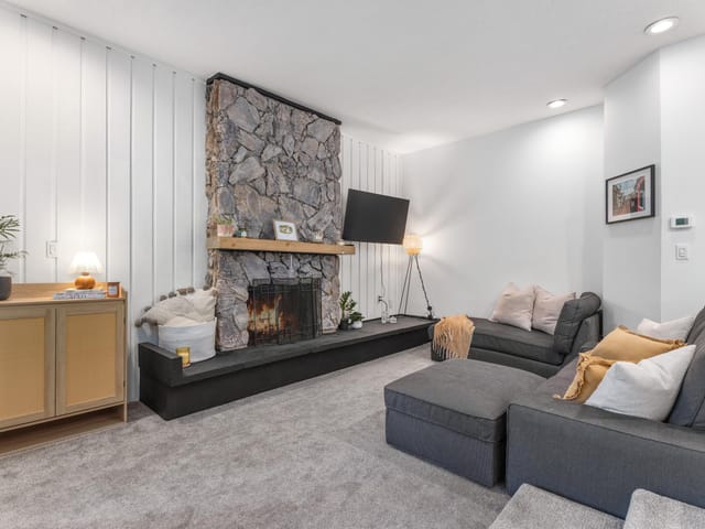 Apartment for sale in Whistler, Whistler, G104 1400 Alta Lake Road, 263196593 | Realtylink.org