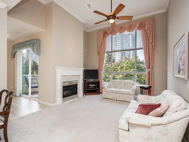 Apartment for sale in Coquitlam, Coquitlam, 411 3098 Guildford Way, 263196639 | Realtylink.org