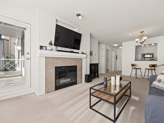 Apartment for sale in Surrey, North Surrey, 232 9979 140 Street, 263196648 | Realtylink.org