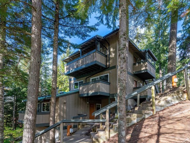 Townhouse for sale in Whistler, Whistler, 202 2101 Castle Drive, 263196649 | Realtylink.org
