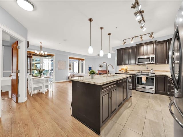 Apartment for sale in Abbotsford, Abbotsford, 501 32445 Simon Avenue, 263196720 | Realtylink.org