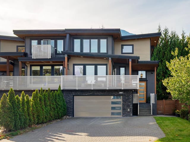 1/2 Duplex for sale in Squamish, Squamish, 39807 No Name Road, 263196767 | Realtylink.org