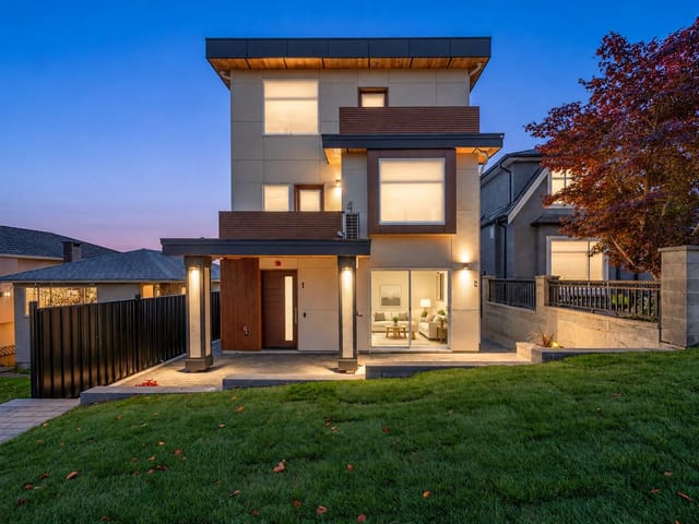 1/2 Duplex for sale in Vancouver, Vancouver East, 2 3034 E 5th Avenue, 263196777 | Realtylink.org