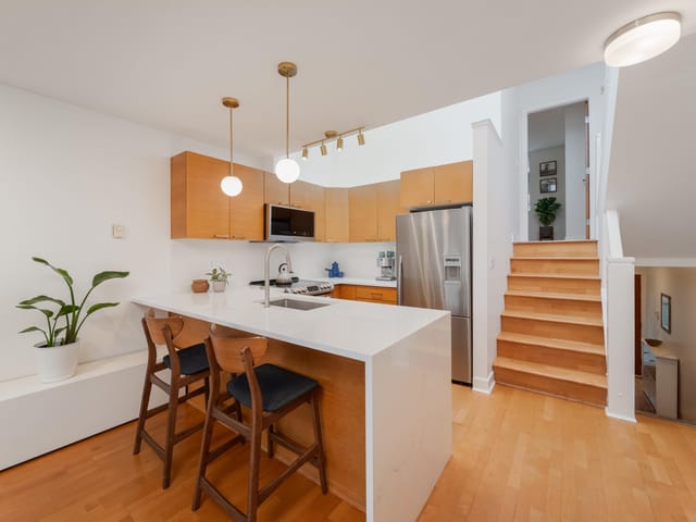 Townhouse for sale in Vancouver, Vancouver West, 9 1250 W 6th Avenue, 263196851 | Realtylink.org