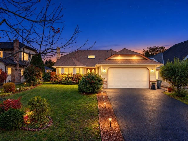 House for sale in Surrey, Cloverdale, 6142 184a Street, 263196922 | Realtylink.org