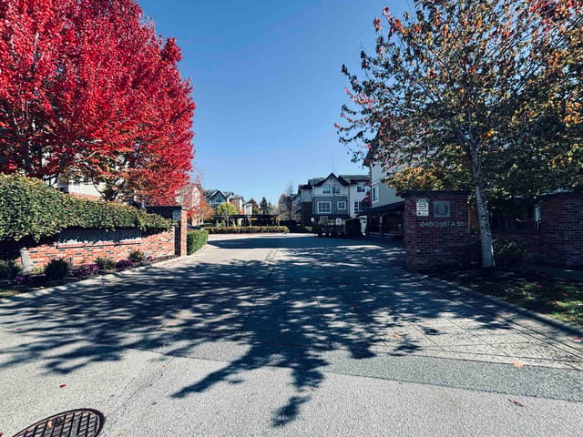 Townhouse for sale in Surrey, South Surrey White Rock, 186 2450 161a Street, 263196935 | Realtylink.org