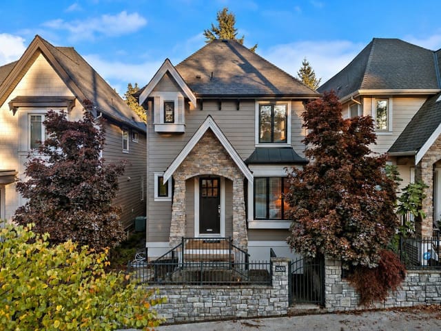 House for sale in Surrey, South Surrey White Rock, 2830 160 Street, 263196996 | Realtylink.org