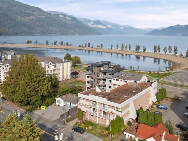 Apartment for sale in Harrison Hot Springs, Harrison Lake, 1 450 Esplanade Avenue, 263197050 | Realtylink.org