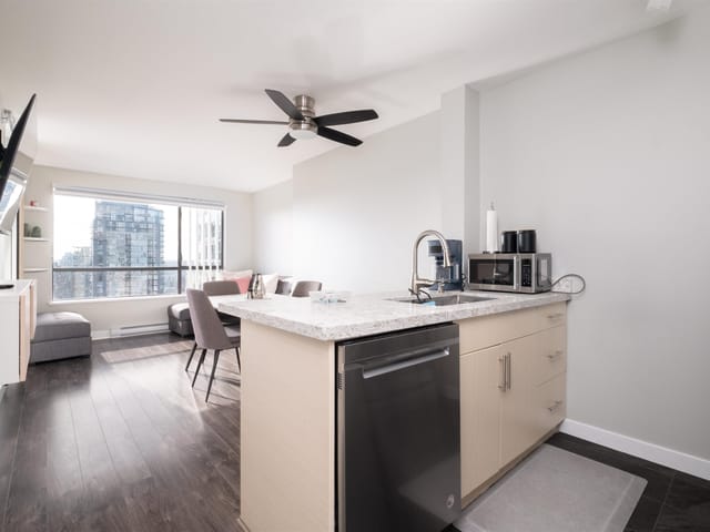 Apartment for sale in Vancouver, Vancouver West, 2505 1189 Howe Street, 263197074 | Realtylink.org