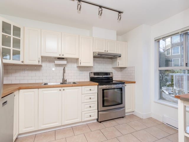 Apartment for sale in Surrey, North Surrey, 103 15150 108 Avenue, 263197157 | Realtylink.org