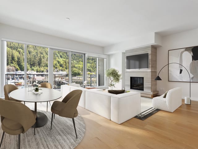 Apartment for sale in West Vancouver, West Vancouver, 303 6707 Nelson Avenue, 263197188 | Realtylink.org