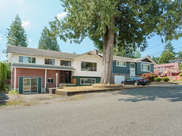 House for sale in White Rock, South Surrey White Rock, 15732 Goggs Avenue, 263197203 | Realtylink.org