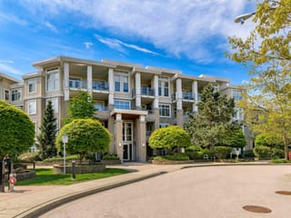 Apartment for sale in Surrey, South Surrey White Rock, 210 15428 31 Avenue, 263197223 | Realtylink.org