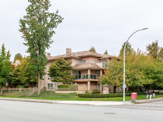 Apartment for sale in Surrey, North Surrey, 306 14998 101a Avenue, 263197256 | Realtylink.org