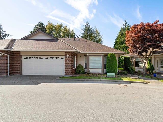 Townhouse for sale in Surrey, Cloverdale, 17 18939 65 Avenue, 263197408 | Realtylink.org