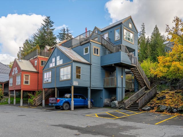 Townhouse for sale in Whistler, Whistler, 4 2024 Innsbruck Drive, 263197560 | Realtylink.org