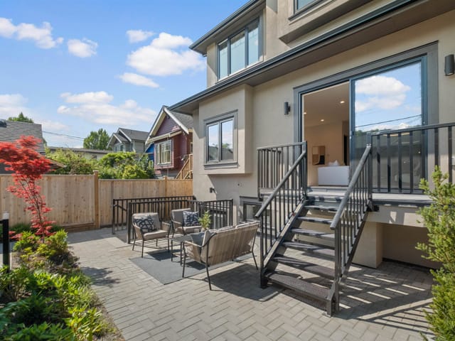 1/2 Duplex for sale in Vancouver, Vancouver East, 2236 E 5th Avenue, 263197662 | Realtylink.org