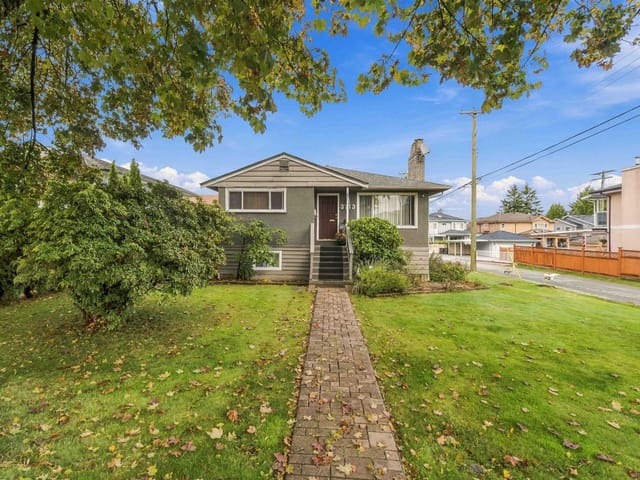 House for sale in Burnaby, Burnaby South, 3713 Kincaid Street, 263197663 | Realtylink.org