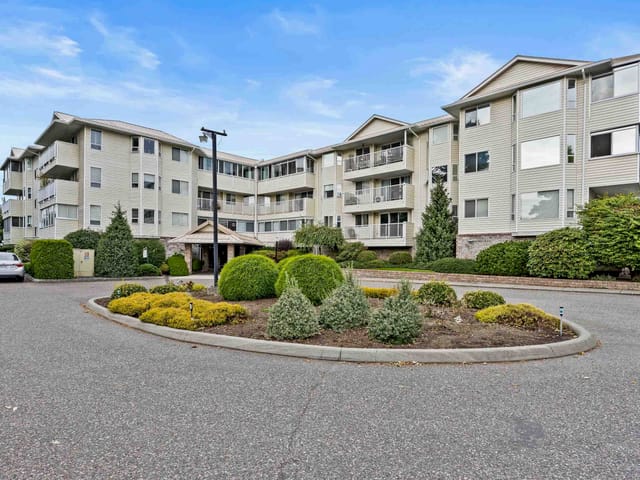 Apartment for sale in Chilliwack, Chilliwack, 302 8725 Elm Drive, 263197743 | Realtylink.org
