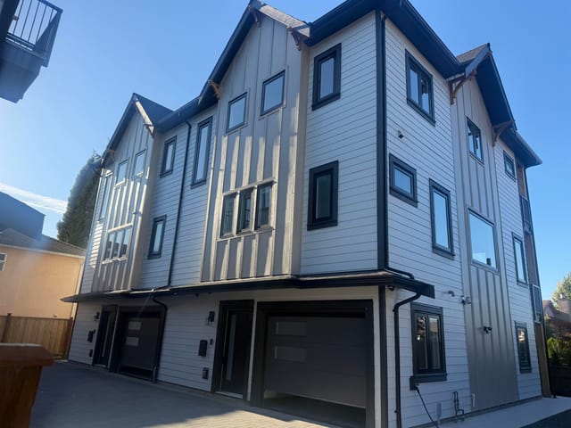 1/2 Duplex for sale in Burnaby, Burnaby South, 2 7087 Mary Avenue, 263197749 | Realtylink.org