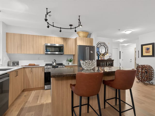 Apartment for sale in Surrey, Surrey, 209 8717 160 Street, 263197828 | Realtylink.org