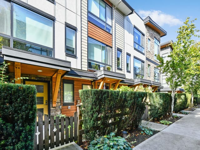 Apartment for sale in Surrey, Cloverdale, 103 16488 64th Avenue, 263197858 | Realtylink.org