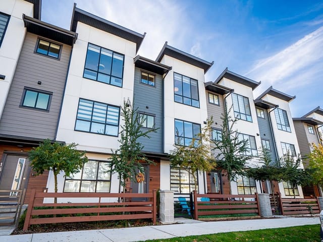 Townhouse for sale in Surrey, Cloverdale, 14 7177 194a Street, 263197870 | Realtylink.org