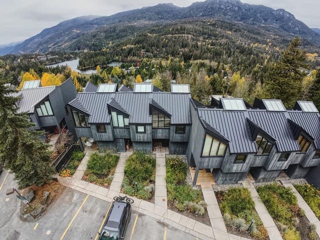 Townhouse for sale in Whistler, Whistler, 7 2221 Gondola Way, 263197994 | Realtylink.org